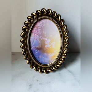 Gold Oval Frame photo picture frame . Ornate new